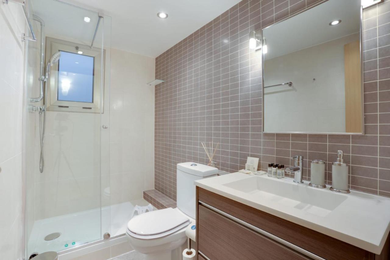 Sweett - Miro Park Appartement Barcelona Buitenkant foto